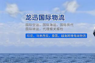 受犯规困扰！布克半场4犯占全队一半 5中3拿到12分